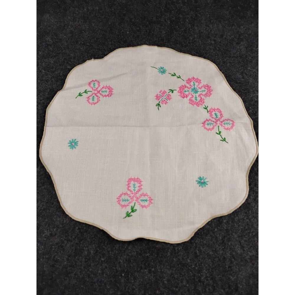 Vintage Dresser Scarf Doilie Doily Embroidered